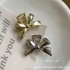 Pinza para el pelo de metal con lazo pequeño para mujer, pinza de tiburón para la parte trasera de la cabeza, pinza de agarre con temperamento, accesorio para el pelo, pinza para el pelo, sentido de alta calidad