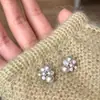 Brincos Manta Rosa Claro Pérola Zircônia Delicados e Doces para Mulheres, Luxo Acessível Estiloso, Brincos Modernos e na Moda