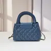 Bolso cuadrado pequeño de piel de cordero estilo Chanel con cadena de rombos, mini bolso de media luna portátil para hombro o mensajero