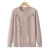Suéter fino de primavera y otoño para mujeres de mediana edad y mayores, cárdigan de punto con bordado, manga larga, nuevo estilo para abuelas rellenitas, ropa de otoño para mujeres