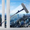 La Herramienta Definitiva para Limpiar Vidrios para Uso Profesional: un Limpiacristales Telescópico para Ventanas Exteriores de Edificios Altos, con Funciones Integradas de Raspado y Limpieza