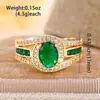 Anillo de Zirconia Oval Retro Esmeralda para Mujer Lujo Pavé Color Diamante Completo Anillo de Piedra Preciosa Joyería de Mano Simulación Lujo Ligero Banquete