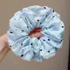 Diadema de pelo de gran tamaño con rayas plisadas azul claro para coleta estilo coreano suave ambiente perezoso accesorio de tela para el pelo