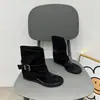 Sandálias de Moda Verão 2026 Estilo Retro Hong Kong Sandálias Casuais Fivela de Moda Chinelos Tendência Versátil Botas Curtas Femininas