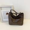Bolsa Texturizada de Grande Capacidade Feminina Primavera e Outono Combina com Tudo 2024 Bolsa Transversal de Ombro Vintage para o Dia a Dia