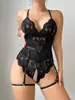 Conjunto de lencería de encaje nuevo estilo europeo y americano transfronterizo para mujer, con ribete de encaje, tela transparente y un portaligas con entrepierna abierta