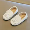 Zapatos de piel para bebé, zapatos de estilo británico para niños de 1 a 3 años, mocasines, nuevos zapatos versátiles de otoño 2026 para niños y niñas