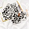 Bufanda Pequeña de Invierno Estilo Coreano Cuello Snoop Maomao para Mujer Protección del Cuello Versátil Linda con Patrón de Conejo Rex Felpa Imitación Cebra para Niña