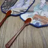 Producción de Abanicos de Laca de Gama Alta con Bordes Azules, Abanicos de Belleza Antigua, Abanicos de Zhao Jun, Abanicos Redondos Pequeños, Abanicos Redondos Pequeños Japoneses