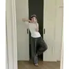 Camiseta blanca de manga corta con cuello medio para mujer, top fino de modal con manga irregular de tres cuartos para mujer