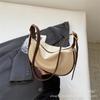 Bolso pequeño de axila retro de superficie suave a la moda para mujer 2023 nuevo moderno elegante bolso de hombro para mujer bandolera tipo dumpling