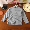 Camiseta de Niña a la Moda con Lazo 2026, Camiseta Básica Elegante de Manga Larga para Niños Primavera y Otoño, Top de Encaje Estilo Coreano para Ropa Exterior