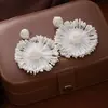 Brincos de Florzinhas Pequenas Estilo Resort Boêmio para Mulheres, Brincos de Flor de Cor Contrastante Modernos, Elegantes e de Alta Qualidade