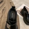 Zapatos de cuero marrón de suela gruesa para mujer, otoño 2024, nuevos, estilo retro japonés, combinables, estilo británico, mocasines franceses de tacón grueso