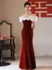 Vestido de Noche Negro de Terciopelo Francés de un Hombro Reunión Anual Elegante Silueta Adelgazante Celebridad Anfitrión Vestido Largo de Cola de Pez