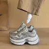 Zapatos de Papá Gruesos de Moda para Mujer, Nuevo Estilo Primavera 2026, Transpirables, que Aumentan la Altura, Versátiles, Tenis Casuales de Moda para Mujer
