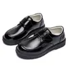 Zapatos de cuero para niños directo de fábrica, suela suave, estilo británico, para estudiantes de primaria, negros, zapatos de vestir para niños, zapatos blancos de actuación, zapatos