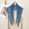 Pañuelo Triangular de Flor de Anacardo para Mujer 2025 Nuevo Pañuelo Cuadrado Pequeño con Camisa Accesorios de Cuello de Gama Alta Accesorios de Cuello