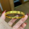 Pulseira de Mahjong de Luxo Leve para Mulheres, Ouro de Areia de Alta Qualidade, Gelo Triturado Cintilante, Tesouro Nacional, Pulseira de Ouro Thirteen Yao, Joia de Mão da Moda e Personalizada