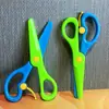 Tijeras Infantiles para Manualidades, Papelería para Niños, Materiales de Arte para Estudiantes de Primaria, Corte de Papel para Jardín de Infancia, Tijeras Seguras de Plástico con Punta Redonda al por Mayor
