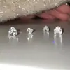 Brincos Minimalistas Versáteis para Mulheres com Orelhas Perfuradas, Brincos de Tarraxa de Zircônia em Formato de Coração, Brincos de Tarraxa de Nicho para Cartilagem da Orelha, Brincos Amigáveis para Dormir que Não Precisam Ser Removidos