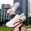 Sapatos masculinos de tamanho grande para comércio exterior, Tênis de treino alemão Temu, Tênis esportivos casuais de couro para outono, bico largo, para corrida barefoot