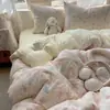 Juego de ropa de cama de textiles para el hogar de Nantong, juego de cuatro piezas, sábana de algodón lavado amigable con la piel, funda de edredón, sábana bajera, juego de tres piezas para camas de dormitorios estudiantiles