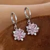 Europa e Estados Unidos transfronteiriços um par de brincos de flor de zircônia da moda temperamento brincos de alta qualidade nova joalheria fábrica atacado direto