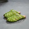Sandálias de Palha Jiezhou 2026 Verão Novo Estilo Boca de Peixe para Ir ao Trabalho, Uso Simples ao Ar Livre, Sapatos Femininos Planos Casuais Versáteis Tendência