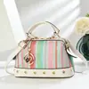 Fabricante 2025 Nova Bolsa Feminina Pequena Quadrada Bolsa de Ombro Transversal Feminina Bolsa de Mão Feminina Tendência Atacado