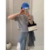 Top de punto de manga corta con cuello redondo bordado retorcido para mujer, verano 2025, corte ajustado, versátil, adelgazante, elegante, suave y moderno