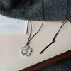 Collar Colgante Corazón Flor de Metal Estilo Ins Coreano Cadena Sencilla de Moda para Suéter Cadena de Joyería con Sentido de Diseño de Nicho Collar para Mujeres