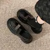 Mocasines de Suela Gruesa para Mujer Invierno 2026 Forrados de Borrego Zapatos Pequeños de Piel Estilo Británico Slip-On Jk Flats Modelo de Transmisión en Vivo de Douyin