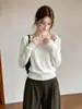 Top de punto estilo francés, suave, de un solo hombro, con cuentas y amarre al frente para mujer, perfecto para principios de otoño, con un corte sofisticado y favorecedor, y un diseño de hombro descubierto
