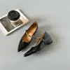 Nuevos zapatos Mary Jane de estilo francés para aumentar la altura para mujeres menudas, colección otoño 2026, elegantes y versátiles para combinar con faldas, adecuados para ir al trabajo