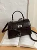 2026 Nova Bolsa de Mão Retrô de Outono Bolsa Tote Pequena Bolsa Quadrada Pequena Feminina Bolsa Simples de Ombro Único Transversal