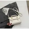 Bolso Popular de Moda de Gama Alta para Mujer 2025 Nuevo Simple para Viajes Diarios Versátil Portátil Pequeño Cuadrado Bolso de Hombro Cruzado