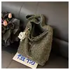 Bolsa de Lã Grande Capacidade Casual Transfronteiriça para Mulheres 2025 Nova Moda Versátil Bolsa de Ombro Estilo Preguiçoso Bolsa Tote