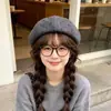 Boina para mujer para otoño e invierno, hace que la cara se vea más pequeña, sombrero de artista versátil, sombrero de lana de lunares de moda estilo coreano, sombrero de estudiante