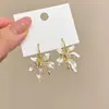 Brincos de verão novos e frescos estilo celebridade da internet coreana estilo ins com flores para mulheres, brincos de pino de pétalas esmaltadas fashion para o trabalho