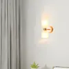 Lámpara de pared LED moderna y minimalista de doble cabezal para dormitorio, mesita de noche, espejo de baño, hotel y casa de huéspedes, con iluminación hacia arriba y hacia abajo, hecha de hierro