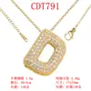 Moderna y Versátil Colgante de Alfabeto Inglés de 26 Letras con Microincrustaciones de Cobre Puro Cadena para Clavícula Suministro Directo Joyería de Collar para Mujer