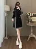Nuevo estilo otoño elegante vestido negro con efecto drapeado para mujer, diseño único de nicho, súper estiloso y rejuvenecedor