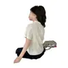 Top de Tricô Min's com Gola Polo Vazada Versátil de Manga Curta 26Ss para Meninas e Crianças Maiores, Saia Meia-Calça Tendência