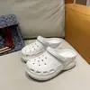 Nuevas sandalias de verano para mujer 2022, zapatos de papá con suela gruesa que aumentan la altura, zapatos perforados para uso en exteriores, sandalias de playa de verano