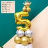 La ceremonia del primer cumpleaños se organiza con globos digitales de película de aluminio de 32 pulgadas para expresar la fiesta de cumpleaños y se solicitan globos decorativos en el camino de la boda.
