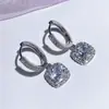 TK live TEMU aretes nuevos al por mayor moda diamante cuadrado brillante circón aretes colgantes para mujer aretes de lujo ligero para el día a día