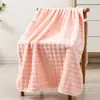 Toalla de baño de vellón de coral para adultos, engrosada, estilo mujer, adecuada para hoteles, dormitorios y uso doméstico, suave, súper absorbente, no suelta pelusa, toalla de baño grande