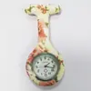 Popular Reloj de Pulsera Redondo para Enfermera con Transferencia de Agua y Estampado Colorido, Correa de Silicona, Reloj de Moda Universal para Estudiantes Mujeres, Esfera al por Mayor