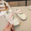 Zapatos de Princesa Versátiles de Moda para Niñas 2026 Verano Nuevos Zapatos Transpirables de Malla y Piel para Niños Mary Jane Planos